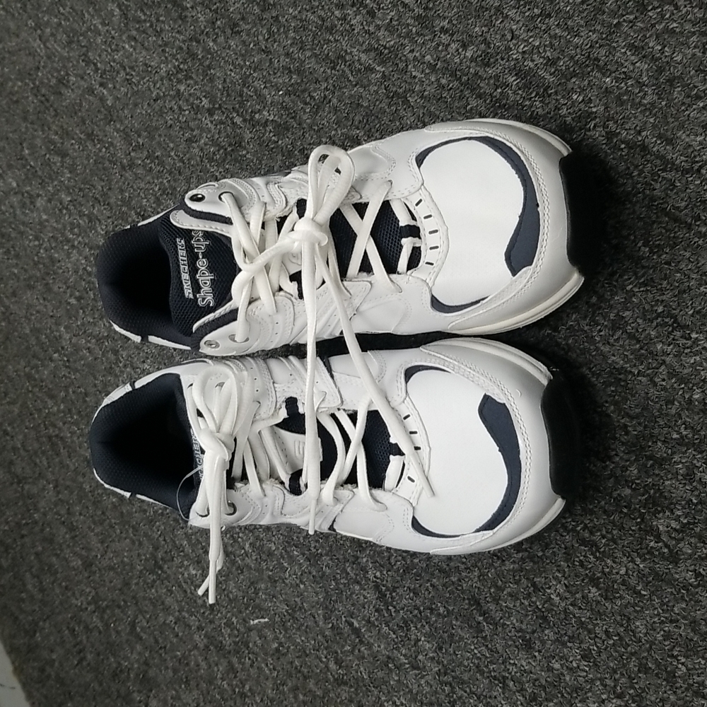 Skechers shape ups size 7 men